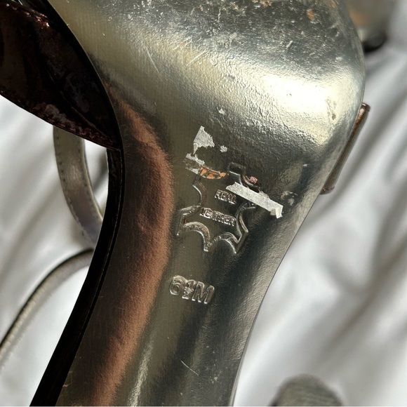 VIA SPIGA Women’s Paten Leather High Heel 6.5 T-Strap Rhinestone Brown Party - Picture 10 of 10